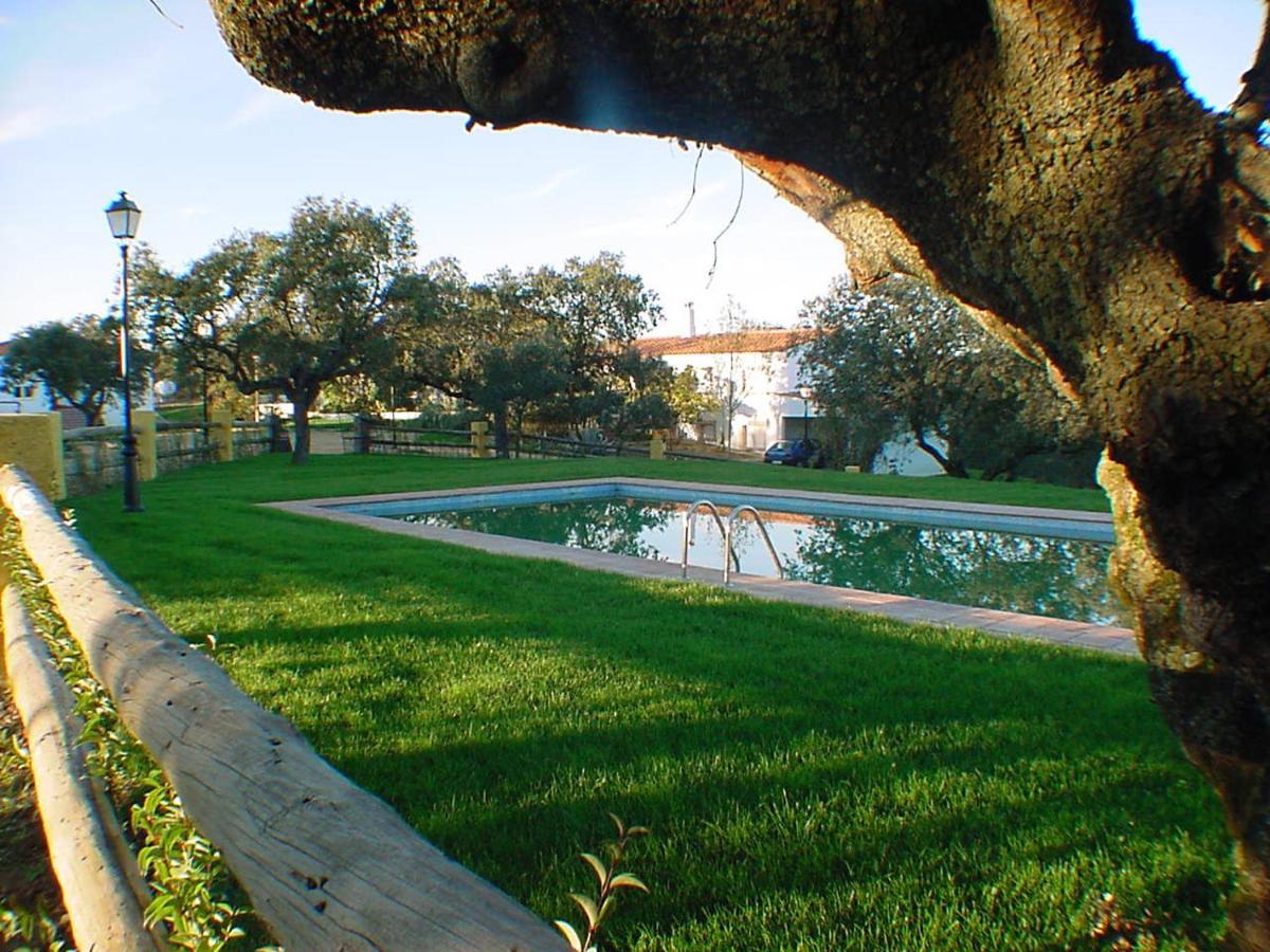 Finca Dehesa Tres Riveros Herrera de Alcántara Eksteriør billede